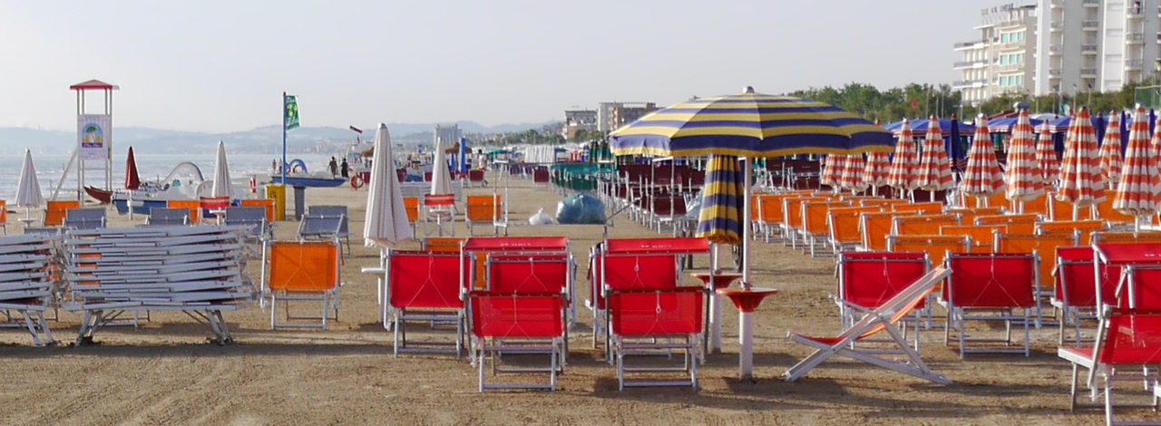 La spiaggia dello stabilimento balneare Lido 82